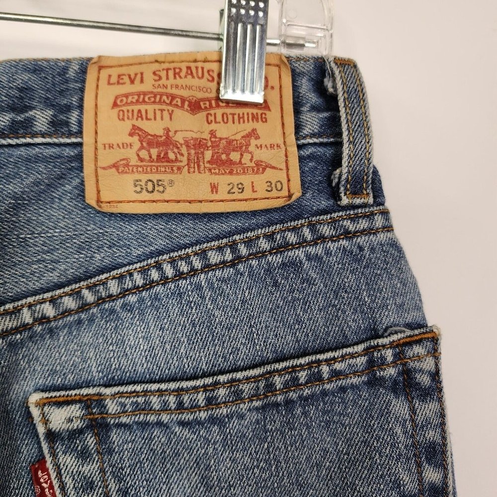 Levi's 505 Womens jeans cut off denim distressed shorts W29 - Picture 8 of 10